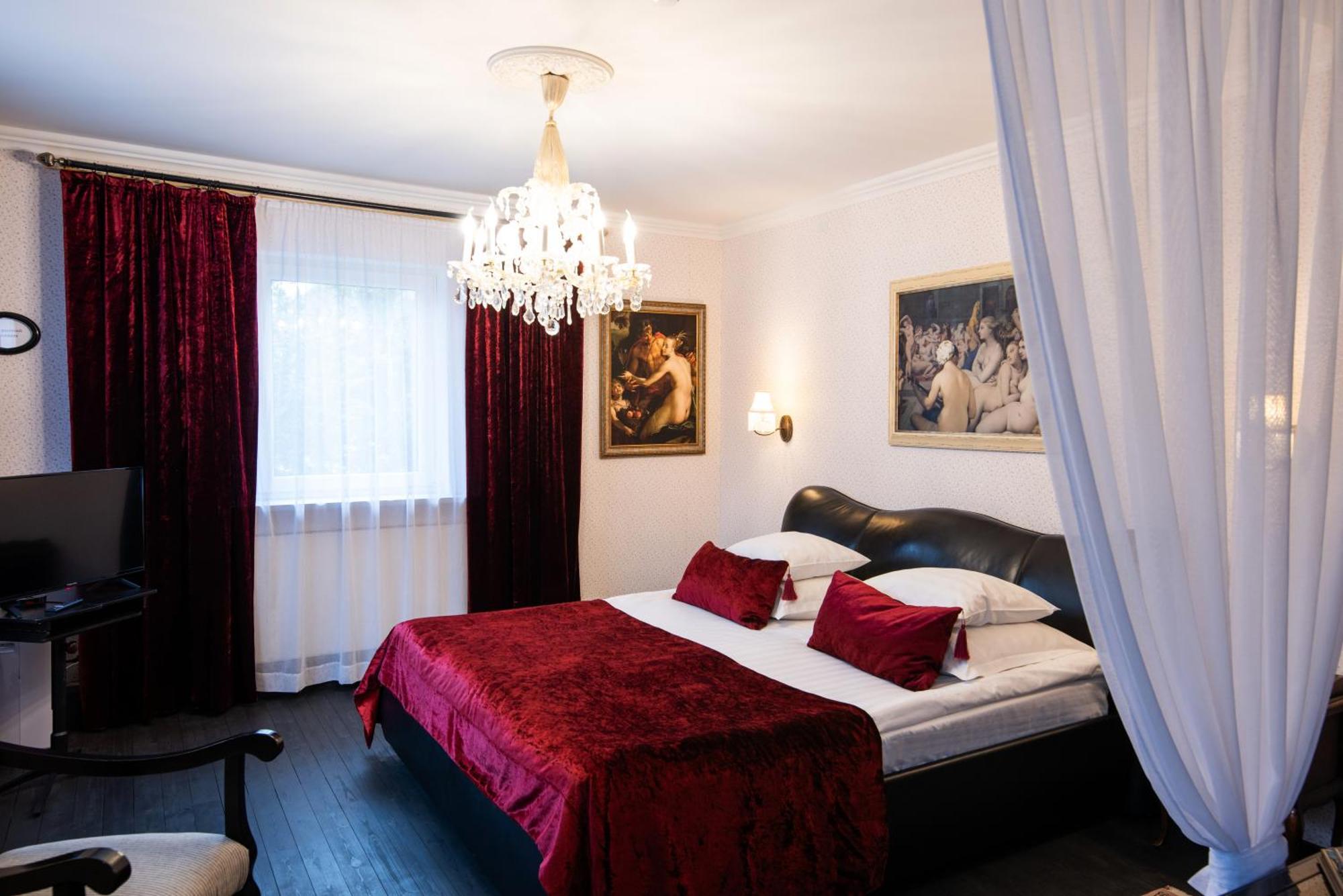 Vinoteegi Residents Pensionat Kuressaare
